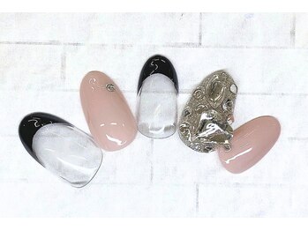 アルセア 上野御徒町店(Alcea)/ビジューネイル フレンチ