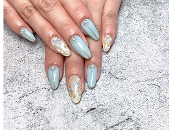 ラッフィ スリール(Raffee sourire)/シェルネイル