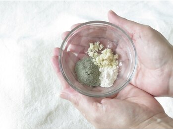 ヴィシャイン(vi shine)/ハーブピーリング