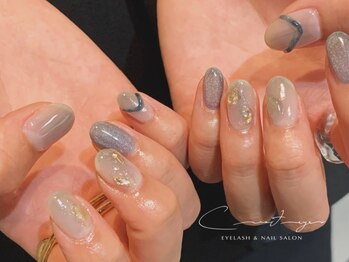 クレセント アイ アンド ネイル 大濠公園店(Crescent)/持ち込みネイル