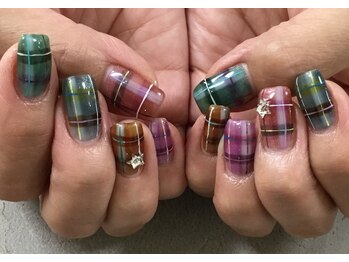 ネイルサロン ビューティーマジック 川口店/チェックネイル