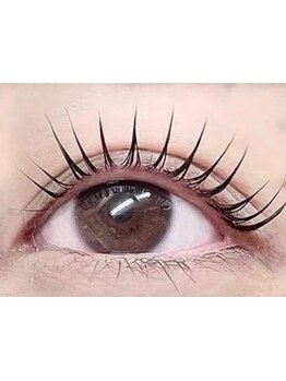 ナチュラル上品な目元にしたい