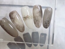 ドナ シェリダ(Dona Cherida)/上品可愛いを叶える定額ネイル