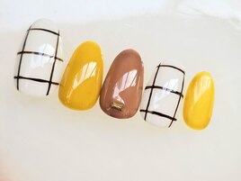 シンプルチェックネイル