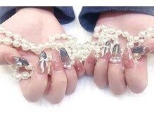 クイーンネイル 新宿(Queen nail)/長さ出しやり放題パーツ付け放題