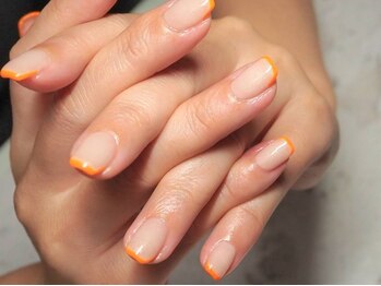 nail coloreの写真/大人女性に選ばれる手元を美しく魅せる実力派サロン♪お悩みに寄り添いあなたの理想の指先を叶えます。