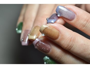 ファン ネイルサロン スクール(Fun)/マグネット×フレンチ