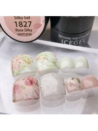 ローズ×レースフットネイル