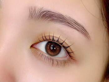 モナ(Mona)の写真/年末に向けて【期間限定!眉WAX+マツパ¥8600】1番垢抜ける眉、まつ毛とセットでより素敵に!眉のみ初回¥4000