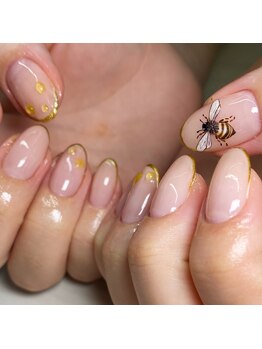 ホズリル(Hozril)/蜜蜂ネイル