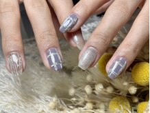サロンドフォーエイチ(salon de 4H)/ぽこぽこチェック柄ネイル