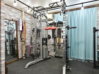 インペリアルボディ(Imperial Body)/トレーニングマシン