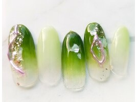 トレンドニュアンスネイル