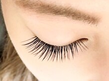 ラズル ダズル(RAZZLE DAZZLE)/目尻長めでエレガントに♪