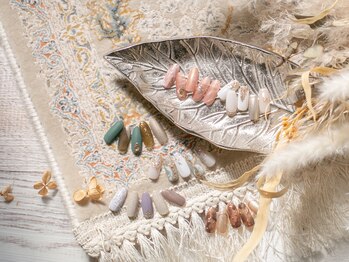 ロワン(Lowan)/Design