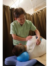 プロのほぐし/施術風景(院長)