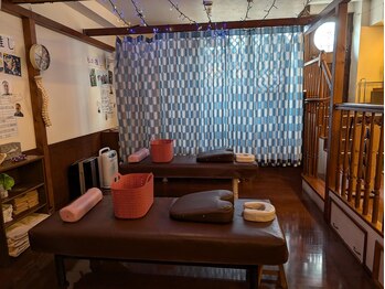 中野整体マスターズ/大正ロマンを感じさせる内装