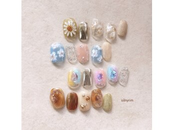 シルニー リム(Silny rim)/アシンメトリーニュアンスネイル