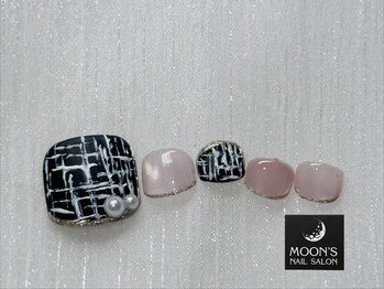 ムーンズ(Moon's)/