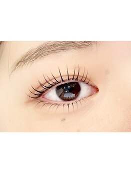 アイコニックアイ(AIconic eye)の写真/【20時まで営業】マツエクで叶う★自然で誰からも愛される目元に！大人気〈フラットラッシュ120本/140本〉
