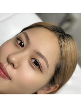 レアファースト/ハリウッドブロウリフト