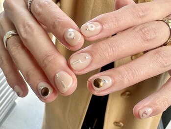 シグネイル(Signail)の写真/シンプルだけどちょっと個性的♪周りに褒められるデザイン！ショートネイルを美しく魅せ指先から自信を♪