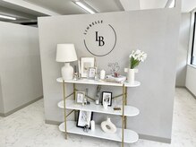 リンベル 安城店(LINBELLE)の雰囲気（オシャレなインテリアで落ち着く空間となっております。）