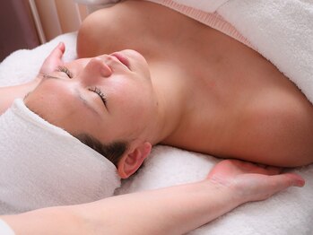 メナードフェイシャルサロン 春日町店/