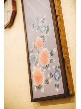 整体マッサージ処 勇唄/季節ごとに変わる手拭い額