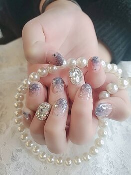 ローラネイル(Roller nail)/ジェル1色ストーン乗せ放題¥7000