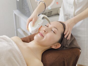 ソフィアパレス 西葛西店の写真/毛穴の黒ずみ/ザラつきが気になる方へ【光フェイシャル&毛穴洗浄120分¥7700】肌のお悩み、解消しませんか?