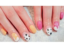 フォレット(Foret)/牛柄ネイル