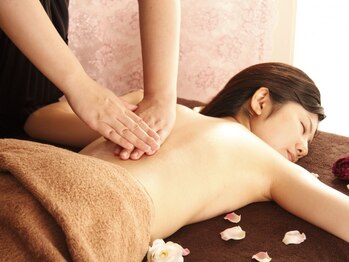 KANコルギセラピー 立川店の写真/2ヶ月に一度の月限定。３～４月は【足湯&足ツボマッサージ+ボディーコルギ&小顔コルギ】