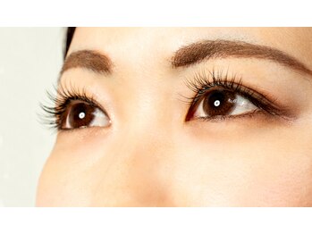 ルシア アイラッシュ はるるの写真/【圧倒的なデザイン力×史上最高の自分へ】仕上がりの美しさ・モチの良さが人気◎理想の目元を実現します☆