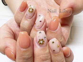 ネイルリブラ(Nail Libra)/ストーンお花ネイル
