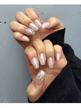 リリールレーブ(LiLy Le Reve)/ホワイトシルバーミラーネイル★