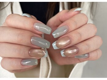 ロミー(Rommy)の写真/実力派の“トップネイリスト”が在籍!丁寧な施術で、爪がキレイに見える仕上がりに感動！お任せください★