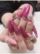 グリッター(Glitter)/ピンクネイル