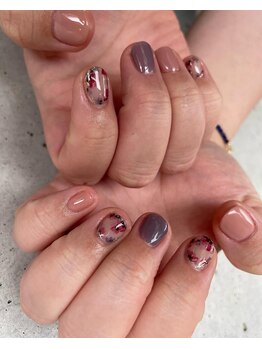 4本アートネイル