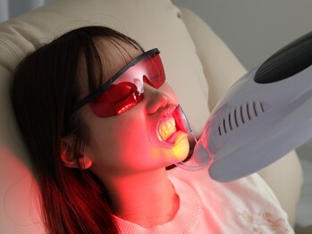 パレ 大阪十三店(Palet)/照射LED赤