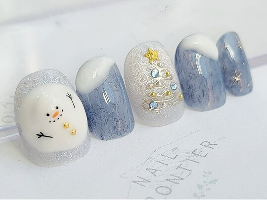 2025年冬】ブルー クリスマスのネイルデザイン集｜人気順  