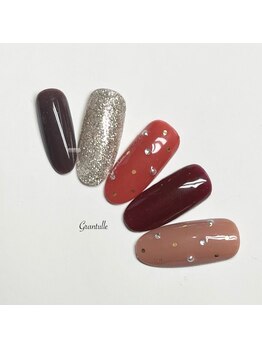 グランチュール(Grantulle)/シンプルキラキラネイル