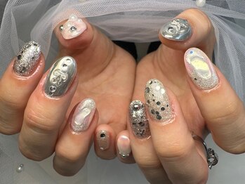 ネイルサロン べルフ(nail salon Verf)/メタリックネイル♪