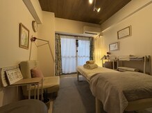 灯(Akari)の雰囲気(明るい雰囲気の女性専用個室☆部屋の明るさは、お好みに変更☆)
