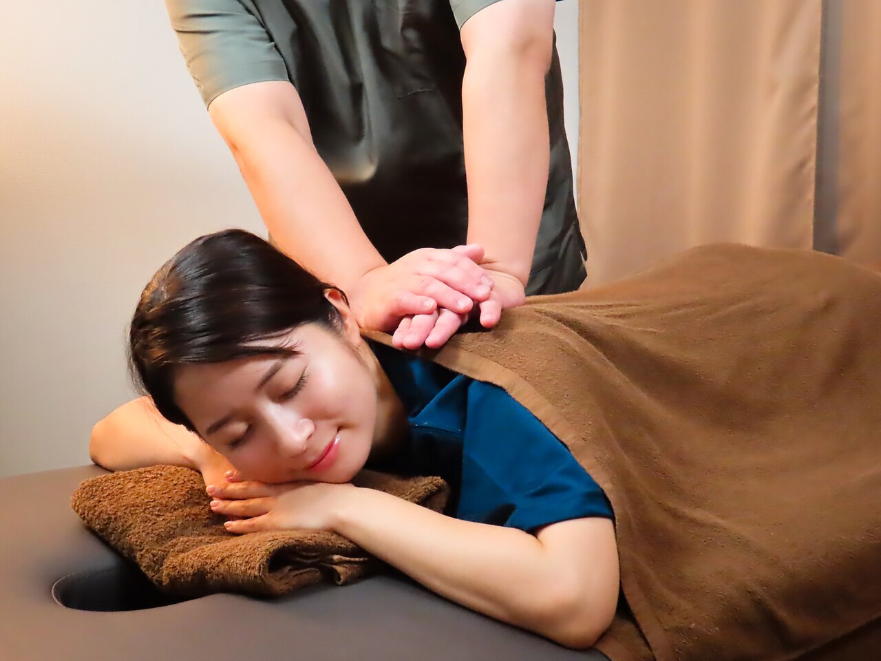 【定番】疲労解消◎体の重だるさを吹き飛ばす！ボディケア60分￥4800