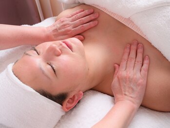 メナードフェイシャルサロン 春日町店/