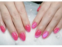 ネイル ユナ(nail YUNA)の雰囲気（「角度で変わる上品な輝き♪」）