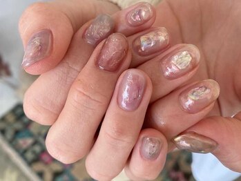 ムード(mood)の写真/シンプルだけど上品なデザインで大人女性に◎オフィスや日常にも馴染む洗練されたデザインで好感度UP♪