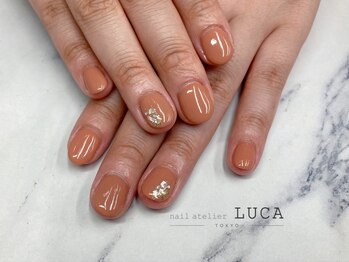 ネイルアトリエルカ(nail atelier LUCA)/W-928 大人上品秋色シェルネイル