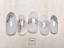 ティンバーネイルアンドアイラッシュ(Timber)/透け感　ホワイトネイル